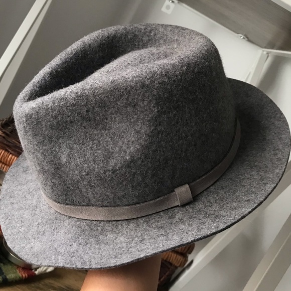 Gray fall hat - Picture 4 of 5